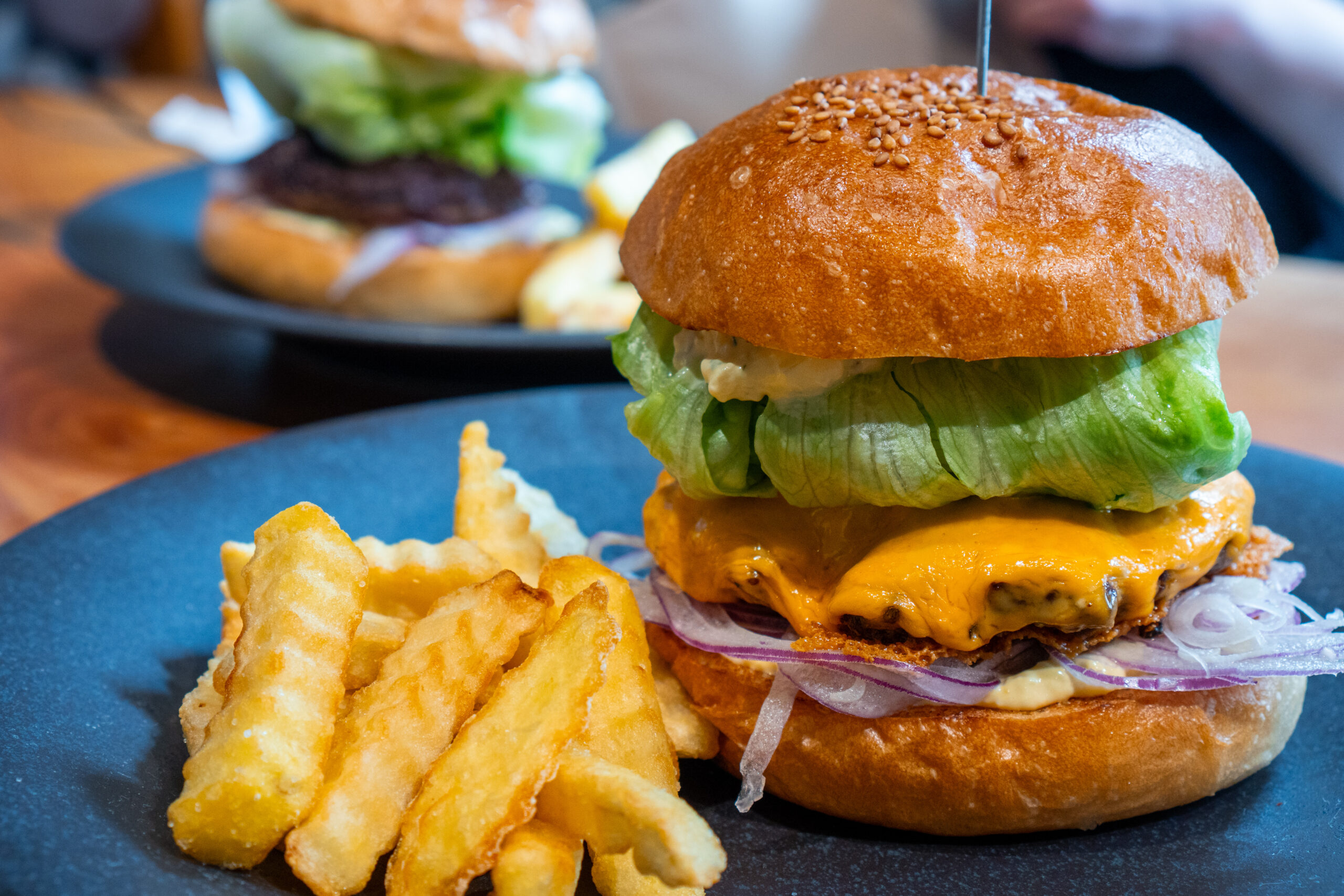 松戸・新八柱の隠れた名店「バーガー時々洋食亭」徹底取材！元フレンチシェフが織りなす絶品グルメバーガーと洋食の魅力とは？