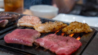 【東松戸焼肉の新星】ホルモン専門店『白ぼたん』を徹底解説！八柱の名店『炭火焼肉 ぼたん』との違いとは？